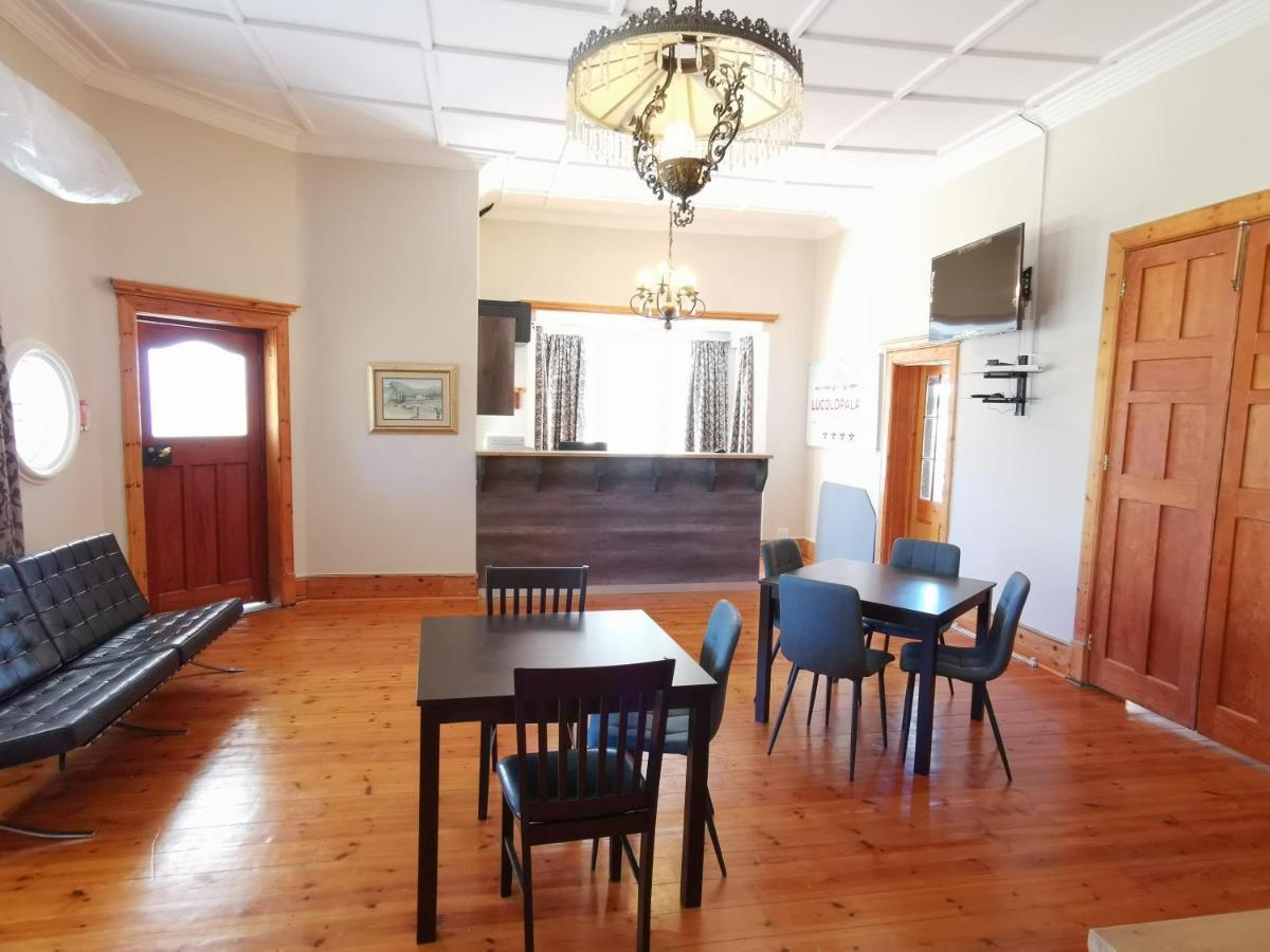 Lucolo Palace B&B Aliwal North Bagian luar foto