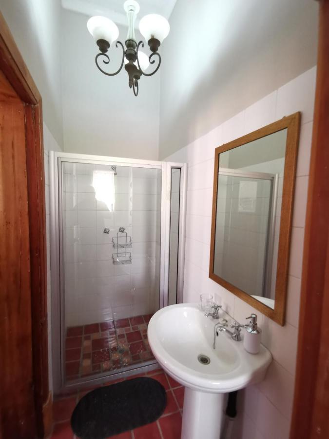 Lucolo Palace B&B Aliwal North Bagian luar foto